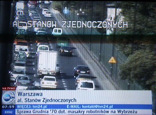 Obraz z kamery monitoringu miejskiego na antenie TVN24