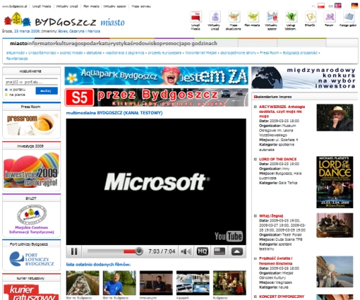 Reklamowy film spółki Microsoft, w którym występują urzędnicy i który promowany jest na stronie bydgoszcz.pl